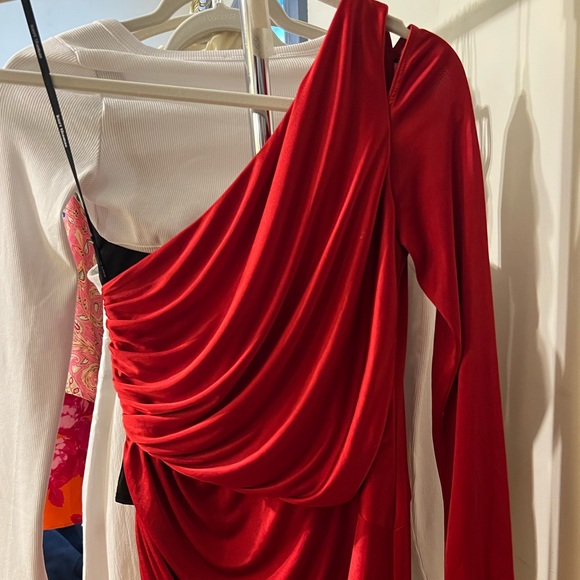 Red one shoulder long sleeve maxi dress - Picture 12 of 14